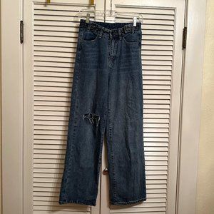 HIGH WAISTED, WIDE LEG JEANS. SLIGHTLY DISTRESSED. SIZE 26.